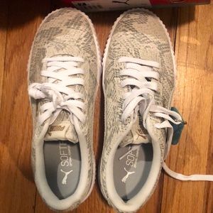 Puma carina snake lux womens sneakers